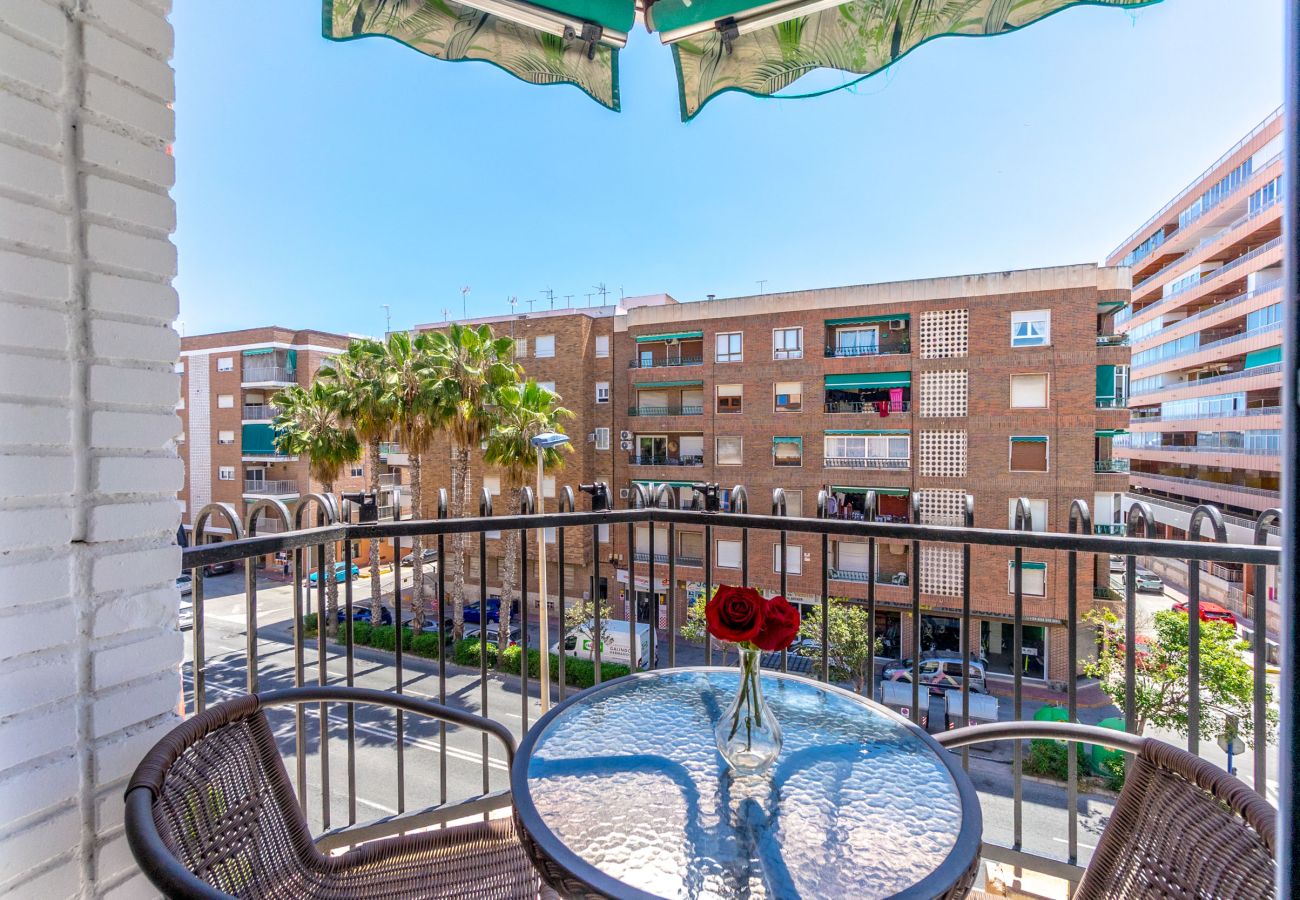 Apartamento en Torrevieja - ACEQUION by the Sea