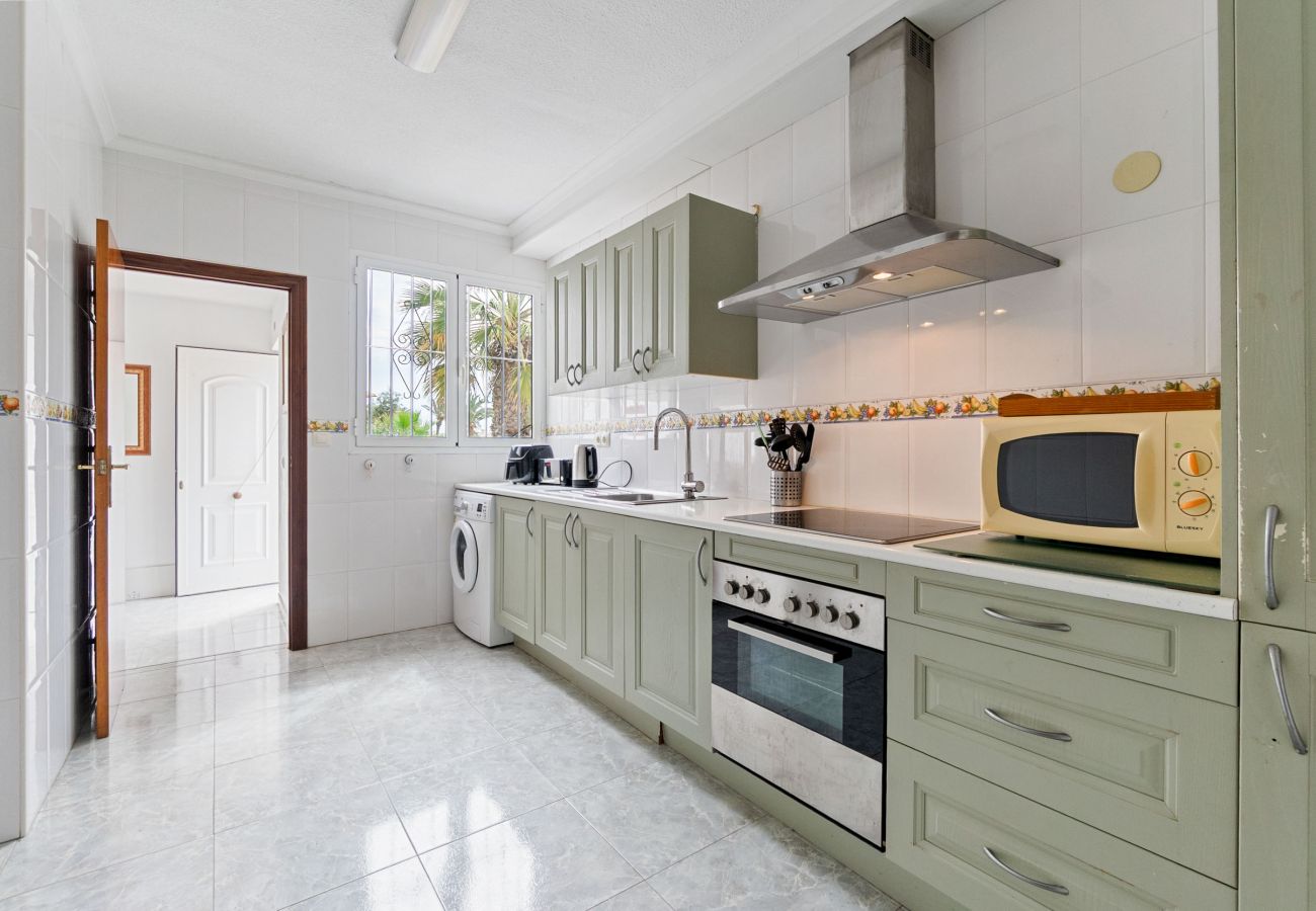 Villa en Orihuela Costa - VILLA ZENIA by the Sea