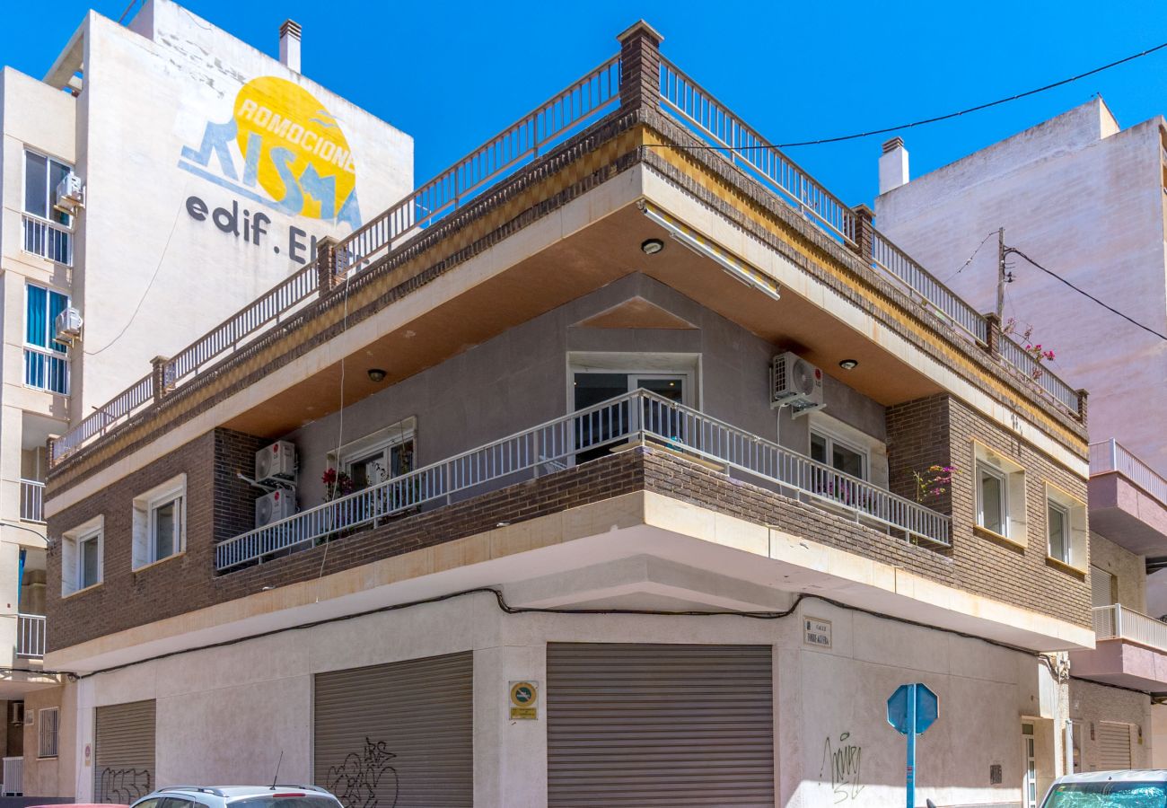 Apartamento en Torrevieja - CASTILLO by the Sea
