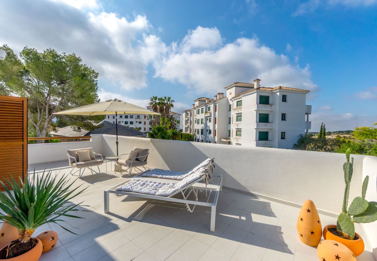 Villa en Orihuela Costa - VILLA MARIPOSA by the Sea