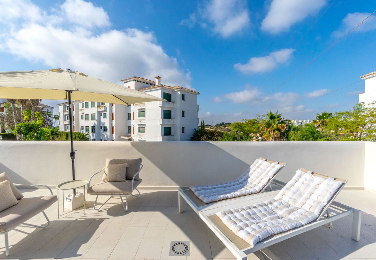 Villa en Orihuela Costa - VILLA MARIPOSA by the Sea