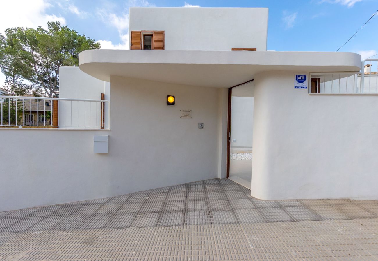 Villa en Orihuela Costa - VILLA MARIPOSA by the Sea