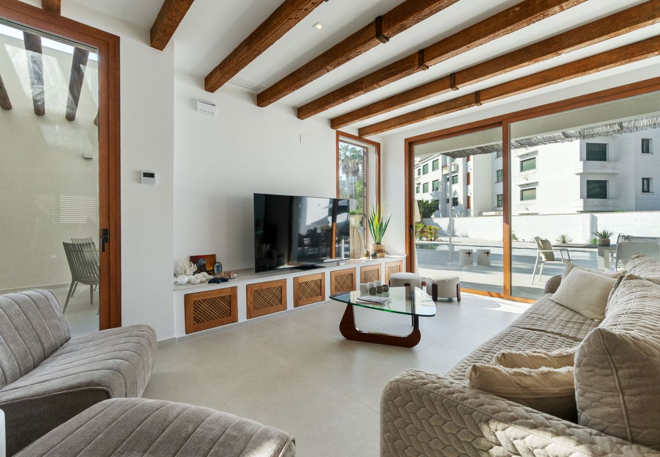 Villa en Orihuela Costa - VILLA MARIPOSA by the Sea