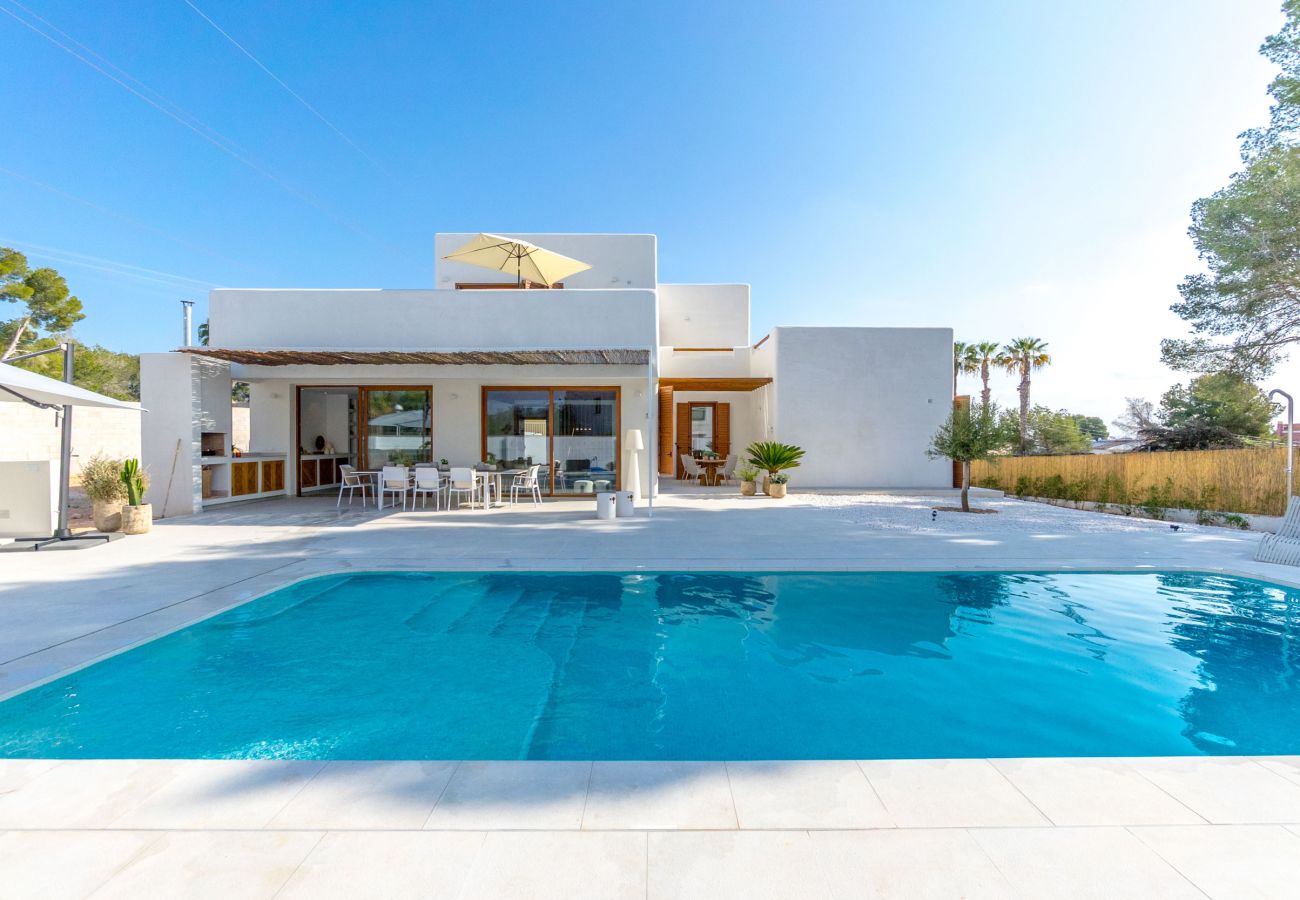 Villa en Orihuela Costa - VILLA MARIPOSA by the Sea