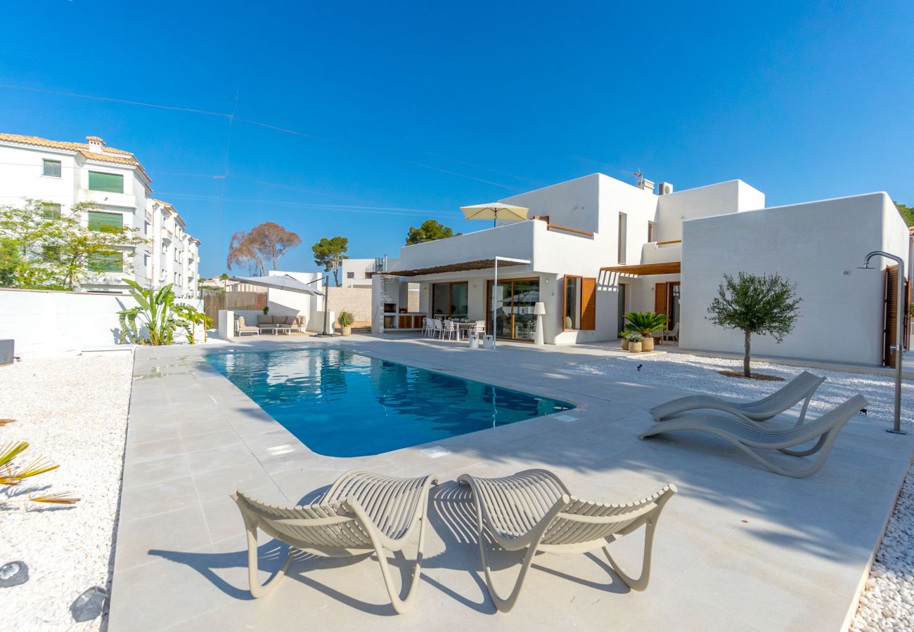 Villa en Orihuela Costa - VILLA MARIPOSA by the Sea