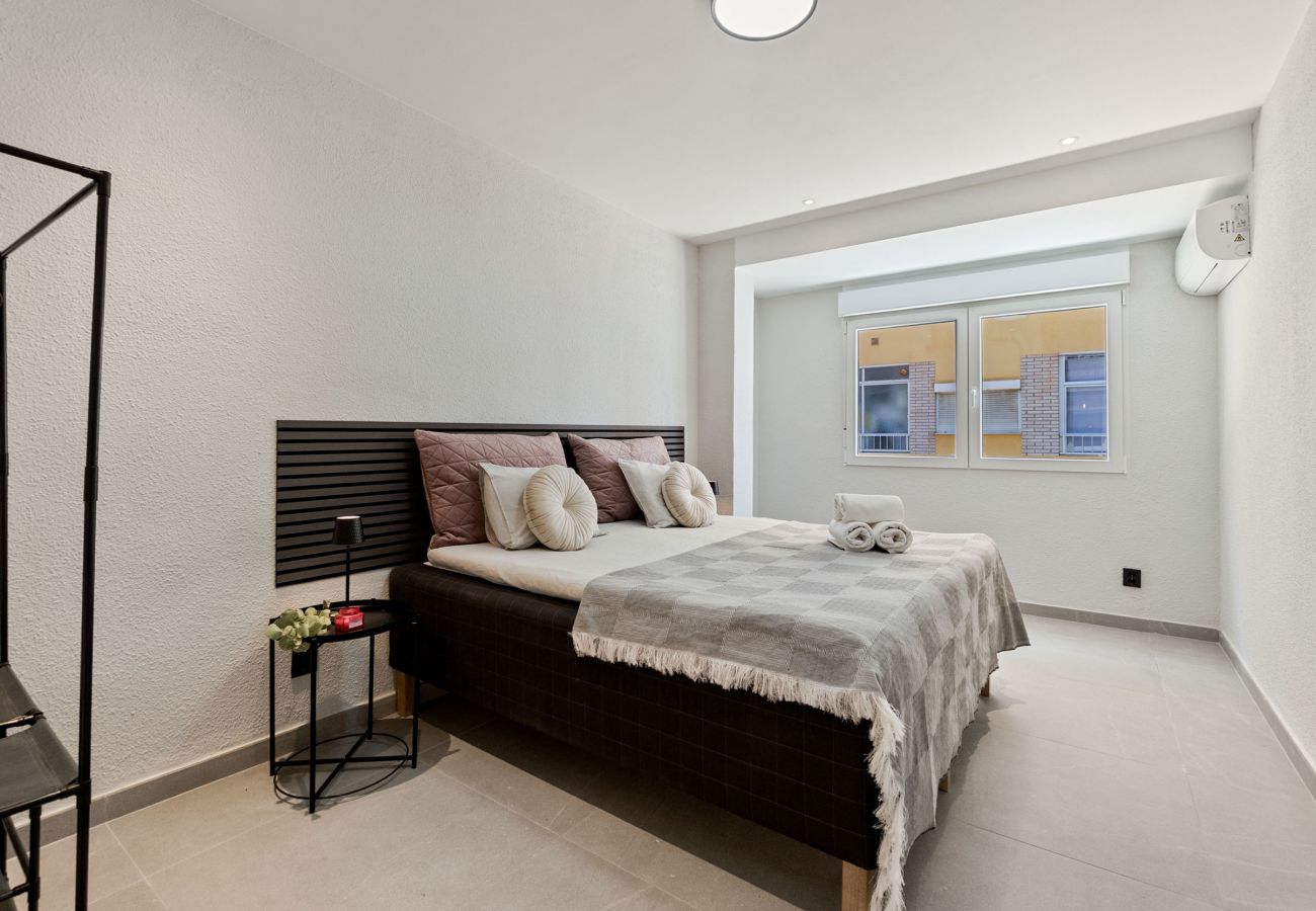 Apartment in Torrevieja - CASTILLO by the Sea