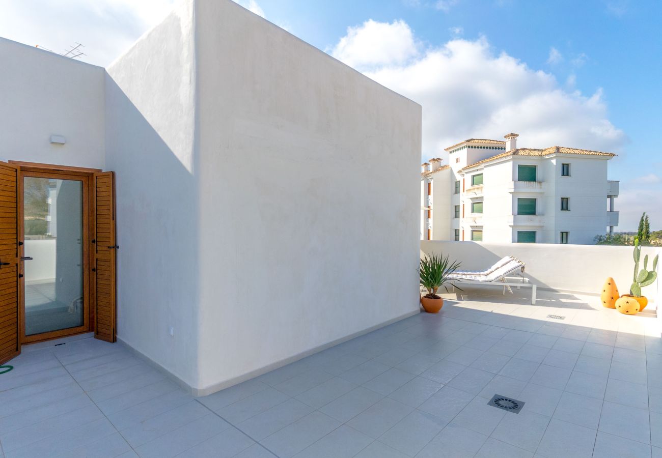 Villa in Orihuela Costa - VILLA MARIPOSA by the Sea